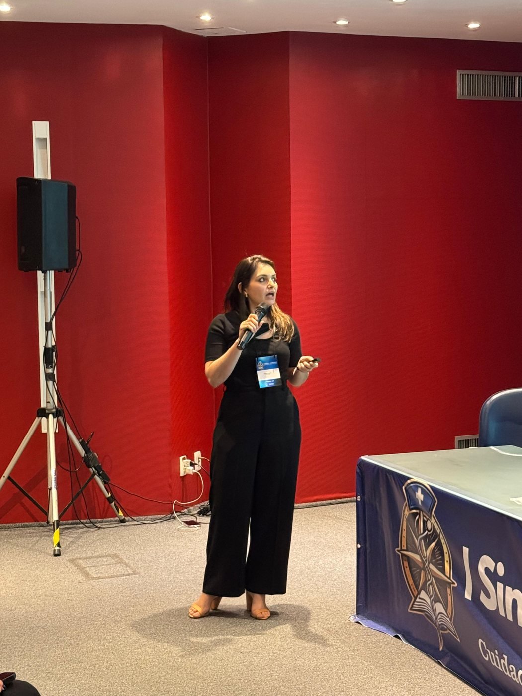 Palestrante durante apresentação no I Simpósio NavegaRio